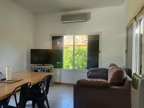 Casa en Alquiler con 1 cochera