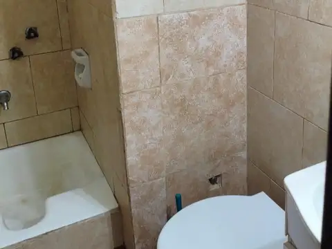 Departamento monoambiente en centro de Lomas