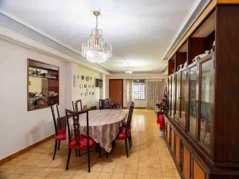 VENTA 2 CASAS CONSTITUCIÓN, CON PARQUE Y COCHERA