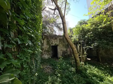 Local y Departamento en  venta en La Plata