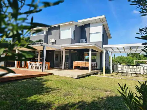 CASA VENTA COSTA ESMERALDA 5 AMBIENTES