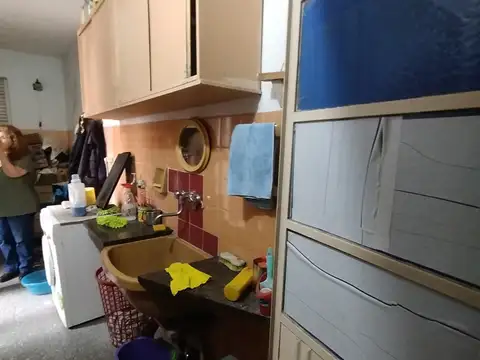 Casa 3 ambientes con 2 baños