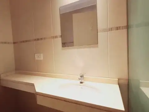 Moderno Monoambiente con Balcon, muy luminoso.