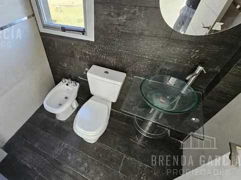 Casa Desde El Pozo En Venta - Colón