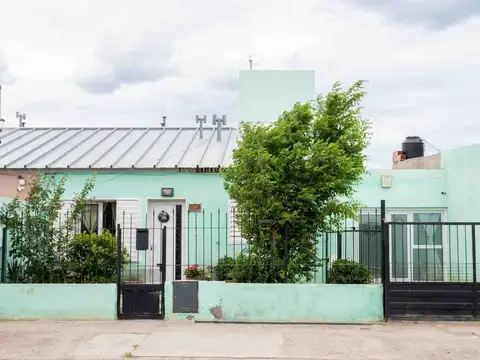 CASA 2 DORMITORIOS CON QUINCHO STANDARD NORTE KM 8