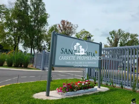 Casa en venta Minimalista de 4 ambientes y pileta. Barrio Santa Sofia. Pilar 100