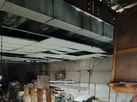 Local en Venta Via Púb.