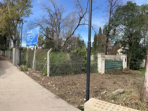 Terreno en Venta, FOT 1,8