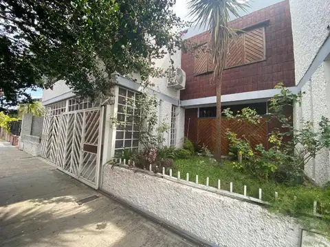 VENTA PH 4 AMBIENTES CON COCHERA , VILLA SARMIENTO