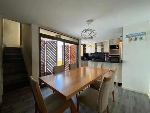 Depto Tipo Casa en Venta en Villa Sarmiento, USD 120.000