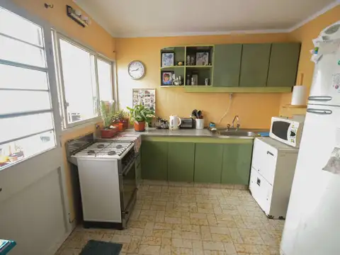 Depto Tipo Casa 2 ambientes con 1 baño