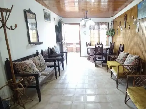 Departamento 4 ambientes con 2 baños