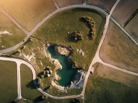 Avenida Mario Bravo 5000