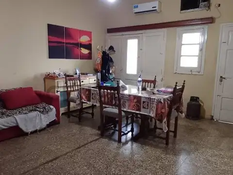 VENTA 3 DORMITORIOS, PATIO, PILETA