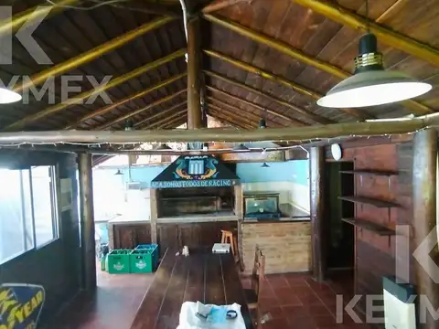 Quinta en Venta con 1 cochera