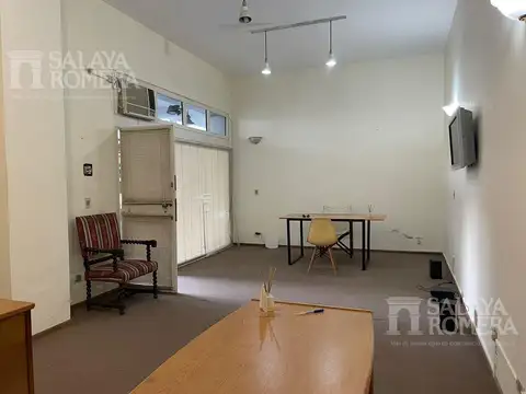 Local en Venta en Olivos, USD 70.000