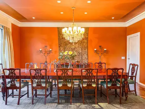 Casa 7 ambientes con 4 baños