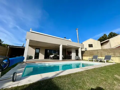 Casa en Alquiler de 3 dormitorios