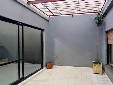 Depto Tipo Casa en Venta de 3 ambientes