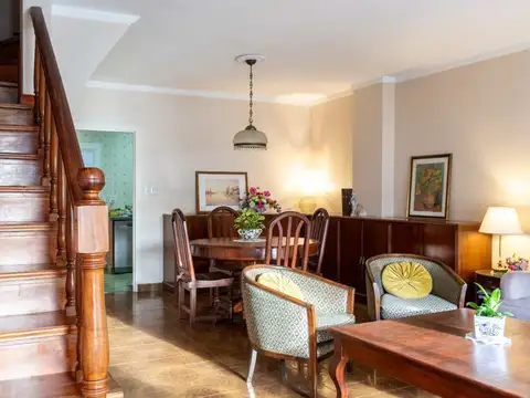 Depto Tipo Casa en Venta de 4 ambientes