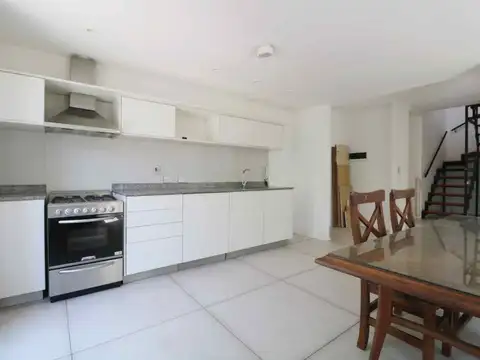 Depto Tipo Casa en Venta 47 años