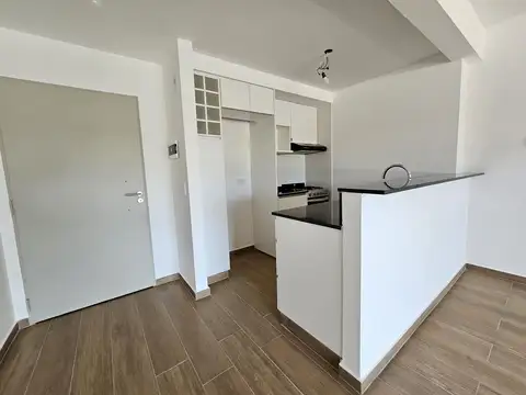 Av. Ricardo Balbin 3761 3° B