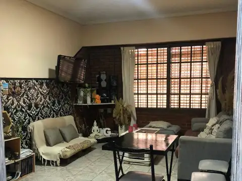 APTO CREDITO 3 dormitorios c/ cochera en Banfield