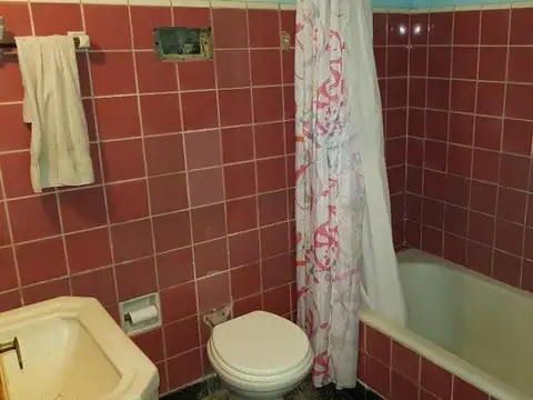 Local con Vivienda en Venta en Quilmes Oeste