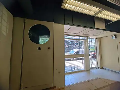 Local en Venta 54 años