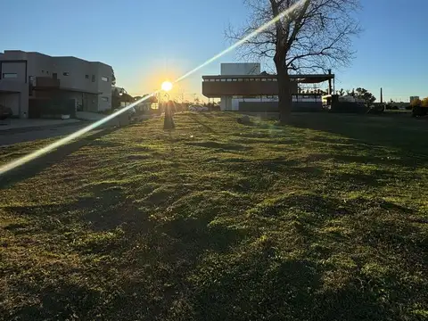 Terrenos y Lotes en Venta en La Plata [Cod: 2852-38]