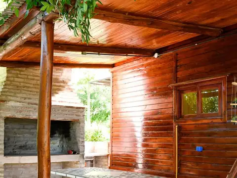 Casa 3 ambientes con 2 baños