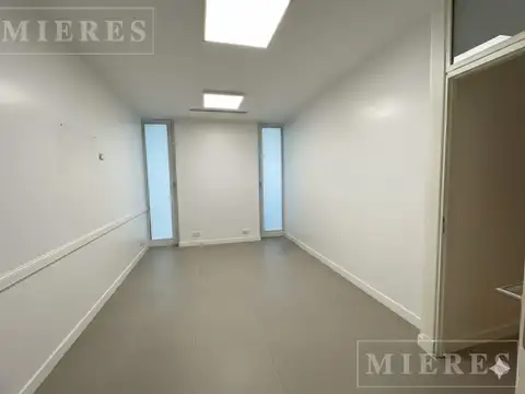 Oficina en alquiler de 59 m2 en Meridiano con 2 cocheras