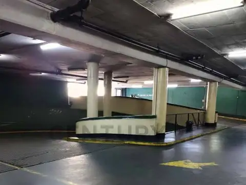 VENTA DE COCHERA DOBLE A METROS DE ALTO PALERMO!