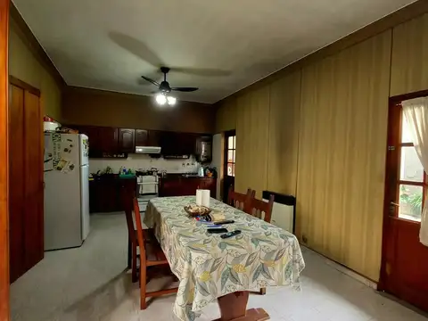 Se vende casa ideal para modernizar