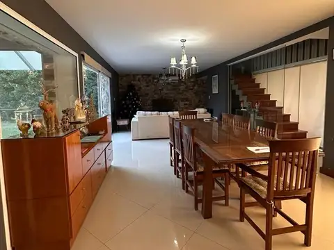 Casa en Venta de 5 dormitorios
