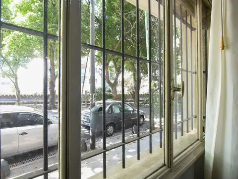 Depto Tipo Casa 4 ambientes con 3 baños