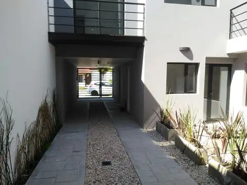 Depto Tipo Casa en Venta al Noreste