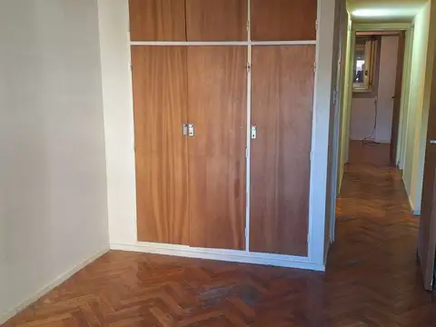 Departamento 4 ambientes con 2 baños