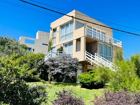 VENTA CASA VILLA GESELL SUR CERCA DEL MAR