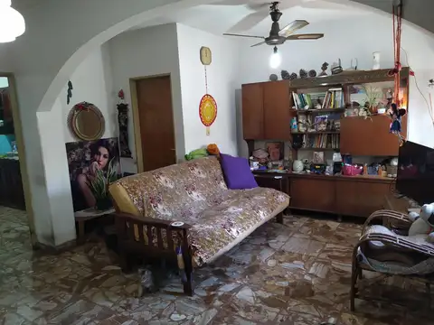 Casa en Venta en Rafael Calzada, USD 98.000