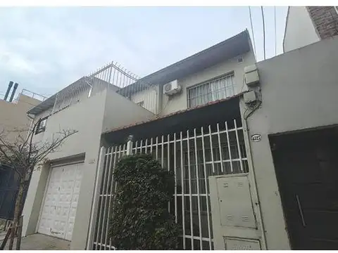 PH en Venta de 4 ambientes con garage y patio Saavedra