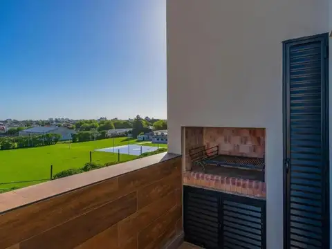 DEPARTAMENTO TIPO DUPLEX TRES AMBIENTES EN VENTA ZACAGNINI