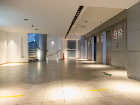 Oficina en Alquiler en Retiro, USD 6.000