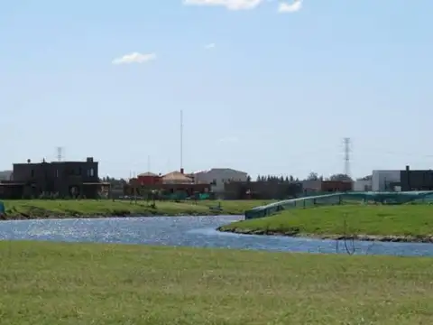 Venta lote a la laguna en B° San Francisco - Villa Nueva en Tigre