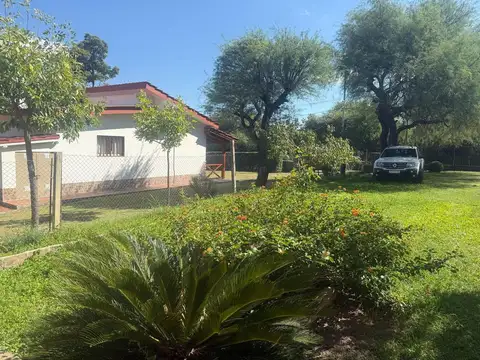 Casa 6 ambientes con 2 baños