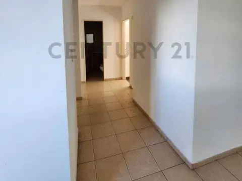 56 entre 24 y 25 , Piso 1