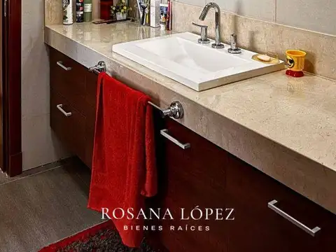 Casa en Venta al Oeste