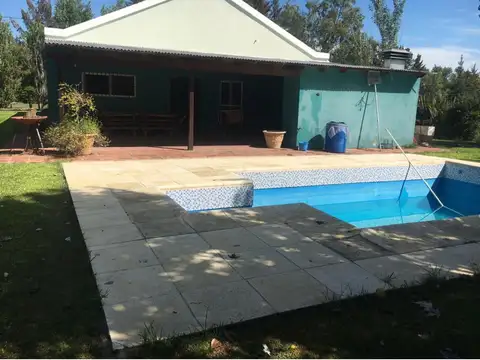 Casa en Venta con 2 cocheras