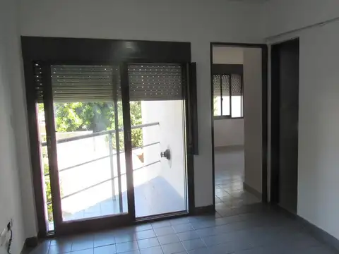 Departamento en Alquiler en La Plata, $ 420.000