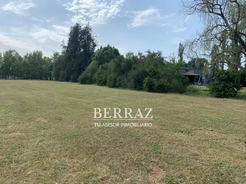 Lote venta de 5738 m2 en La Escondida Manzanares Pilar